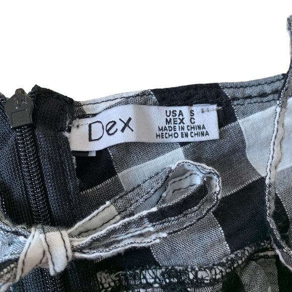 DEX size small black & white plaid crop top peplum style with spaghetti ties - Picture 4 of 6
